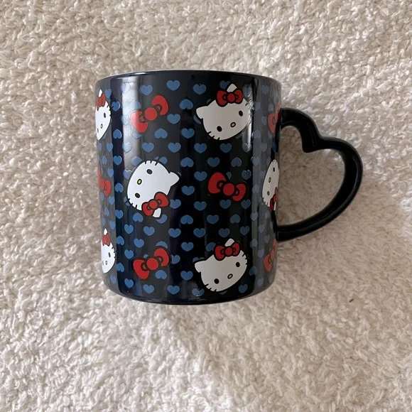 Hello Kitty Mug - Picture 1 of 2